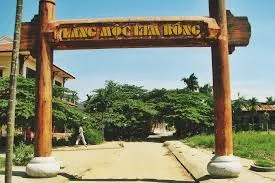 Visiting Kim Bồng carpentry village