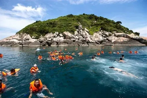 Cu Lao Cham Travel Guide: What to Eat and Do on a 2-Day, 1-Night Trip