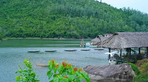 Kenh Ha Lake Nha Trang – A Scenic Check-In Spot with Historical Significance